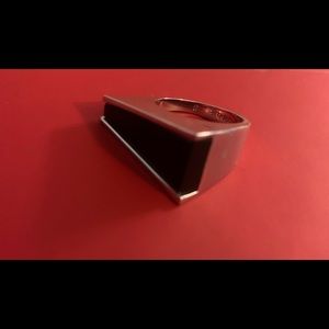 Contemporary ring size 8